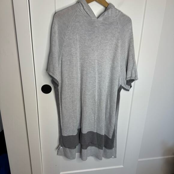Lululemon Opened Up Hooded Poncho Sweater Heathered Core Ultra Light Grey M/L - Picture 3 of 10